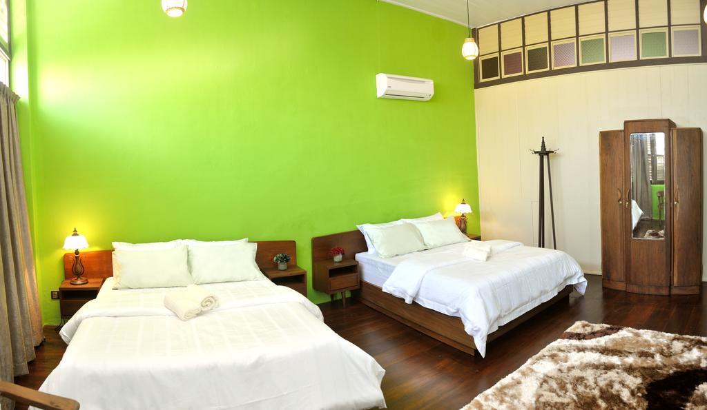 Yong Yi Yuen Guesthouse George Town Ruang foto