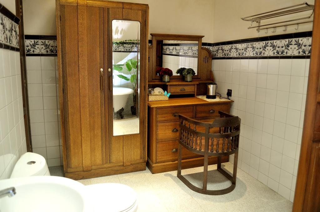 Yong Yi Yuen Guesthouse George Town Ruang foto